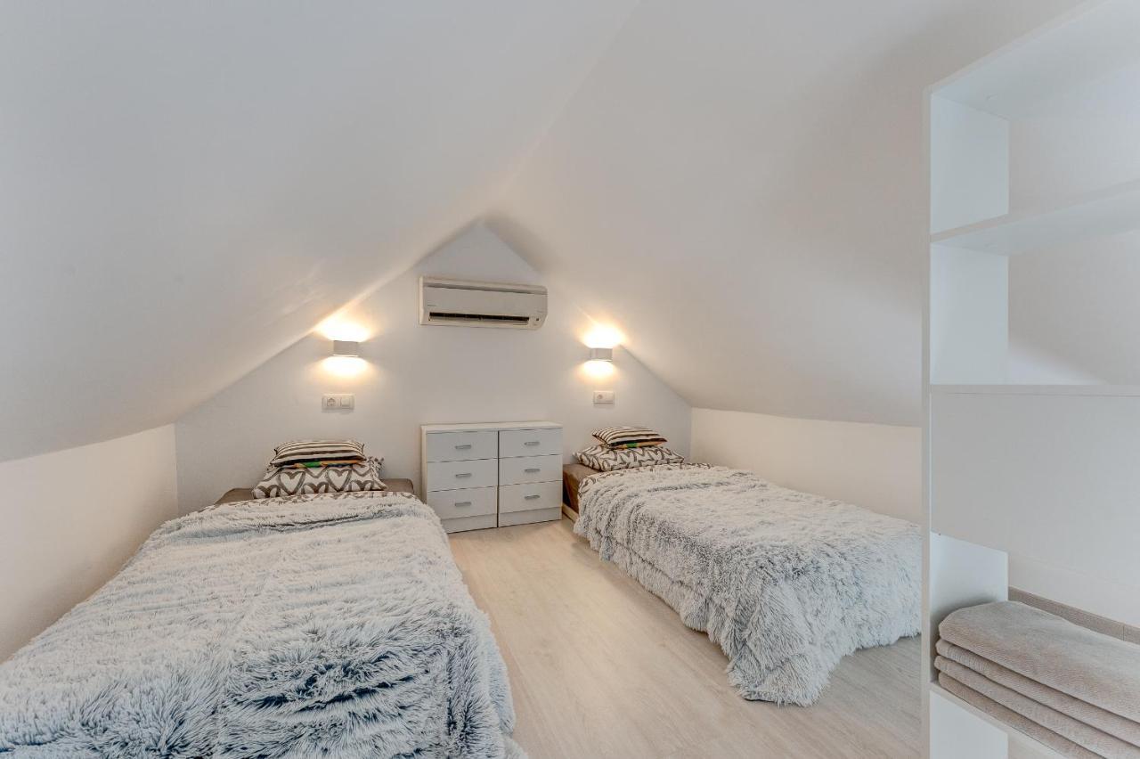 Yucca Park Apartment 阿德耶 外观 照片