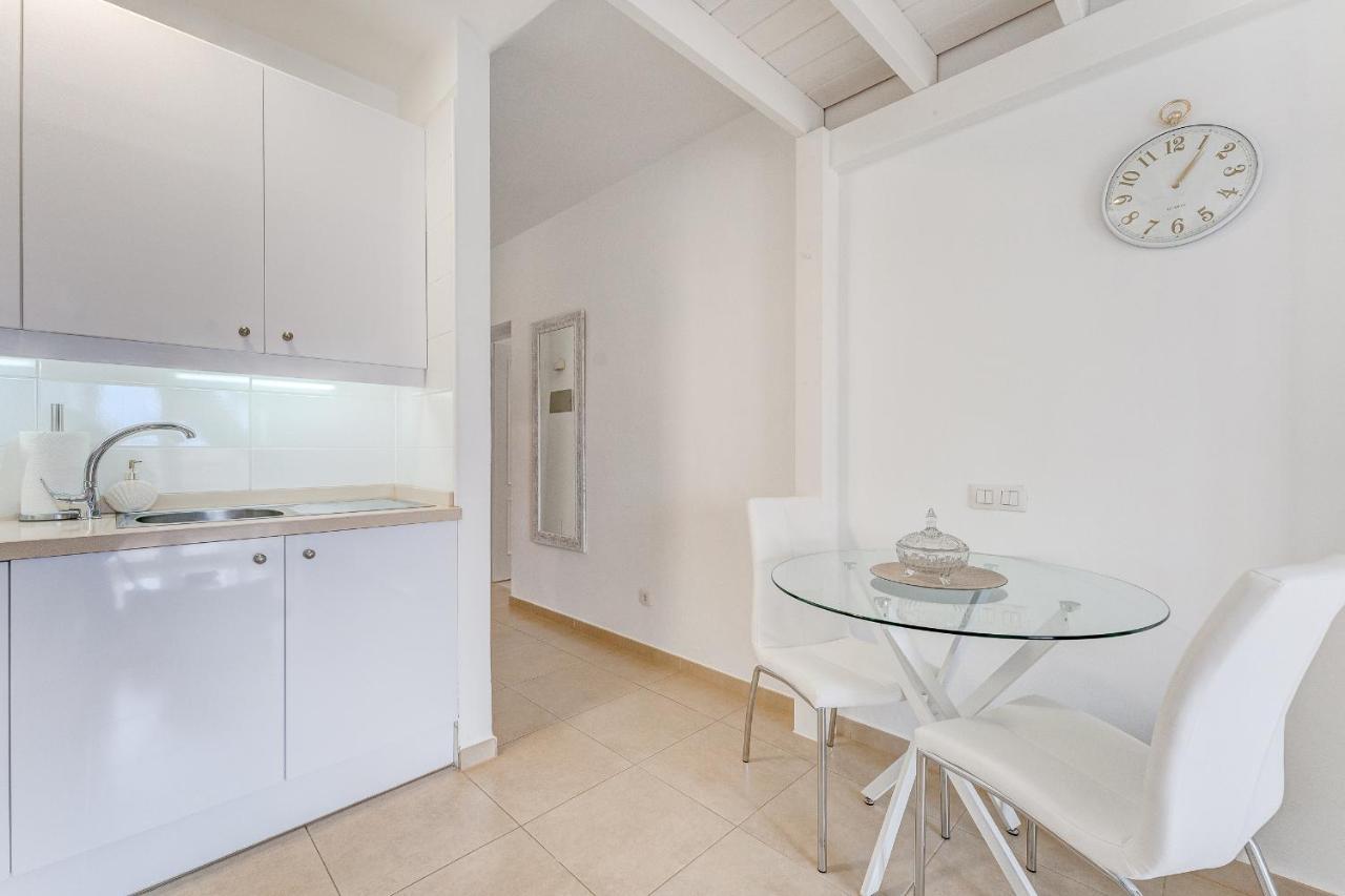 Yucca Park Apartment 阿德耶 外观 照片